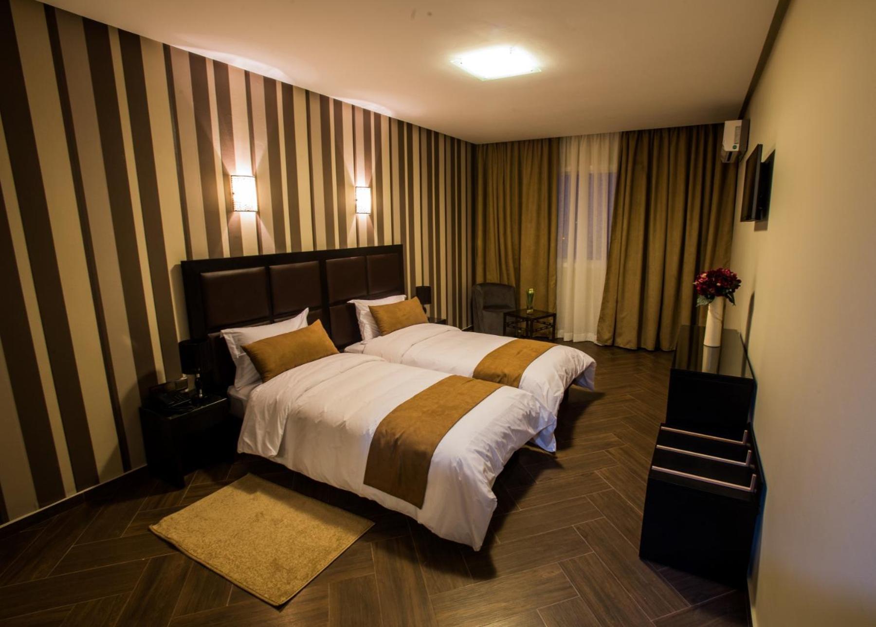 Hotel Swani Мекнес Экстерьер фото