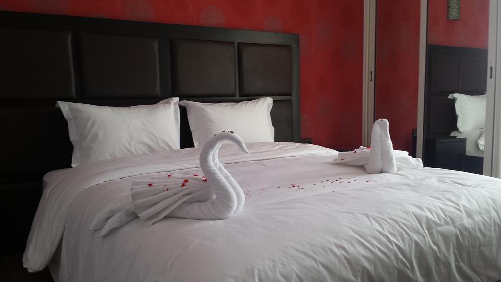 Hotel Swani Мекнес Экстерьер фото