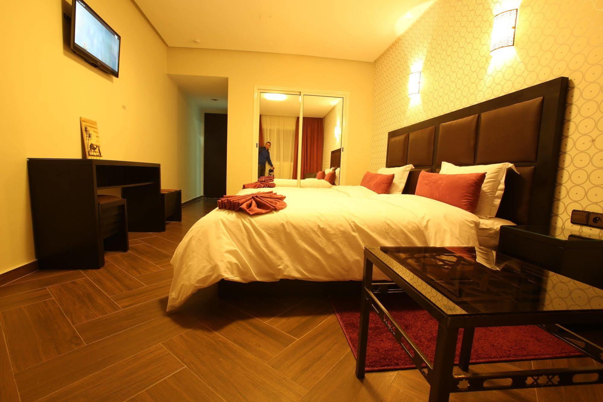 Hotel Swani Мекнес Экстерьер фото