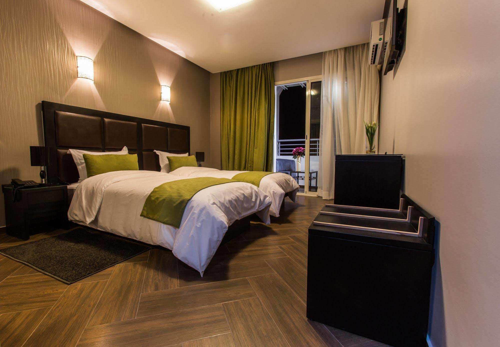 Hotel Swani Мекнес Экстерьер фото